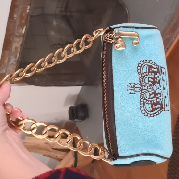 VINTAGE JUICY COUTURE TOOTSIE ROLL BARREL BAG! - Picture 4 of 17